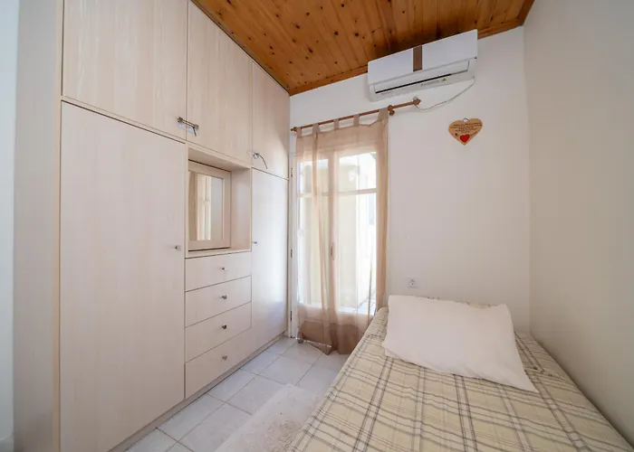 Lena's Traditional Tatil Evi Agia Efimia