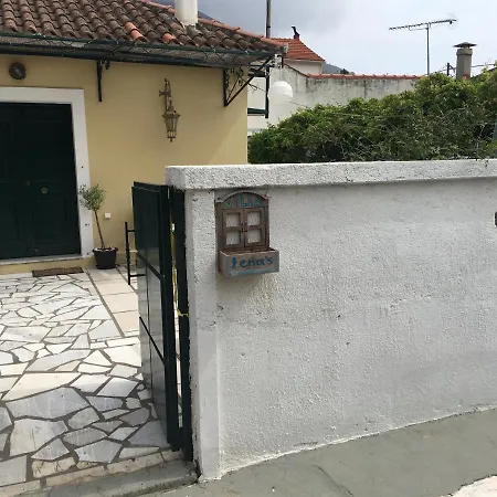 Vakantiehuis Lena's Traditional *