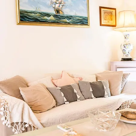 Casa de Férias Lena's Traditional *