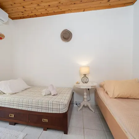 Lena's Traditional Vakantiehuis