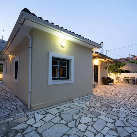 Vakantiehuis Lena's Traditional Agia Efimia