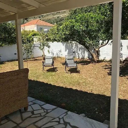 Ferienhaus Lena's Traditional *