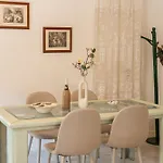 Lena's Traditional בית נופש
