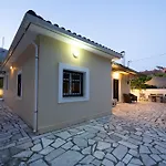 בית נופש Lena's Traditional איה אפימיה